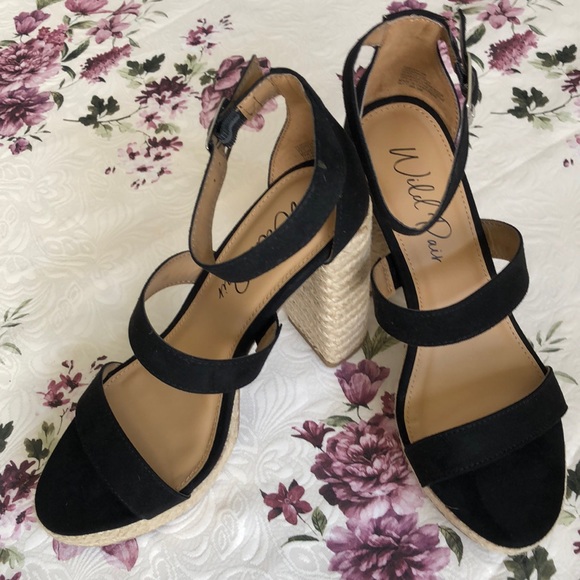 Wild Pair Shoes - Wild Pair dress/casual platform